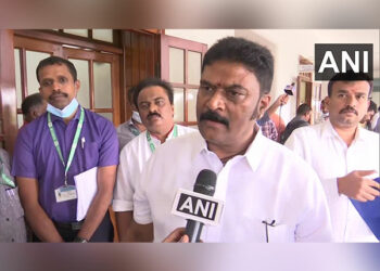 Karnataka Minister for Tourism, Environment and Ecology Anand Singh speaking with ANI (Photo Source: ANI)