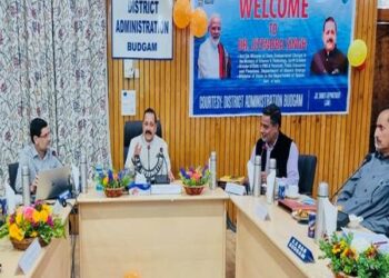 MoSJitendra Singh speaking at "Gareeb Kalyan Sammelan" in Budgam (Photo Source: ANI)