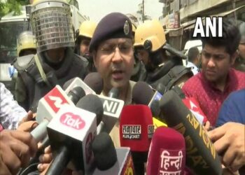 Prayagraj Senior Superintendent of Police (SSP) Ajay Kumar speaking with reporters (Photo Source: ANI)