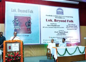 Shri J  Nandakumar,  National Convenor of Prajna Pravah, RSS, Dr  Satya Pal Singh, Lok Sabha MP and  Prof Yogesh Singh, Vice Chancellor, DU Addressing the  Discussion on Book Titled “Lok, Beyond Folk” at North Campus, University of Delhi