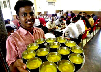 South Indian food like Sambhar, Idli and Dosa are healthy and the locals are accustomed to eating them for centuries