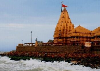 When Mahmud Ghaznavi attacked Somnath Temple on this day - Here is what happened