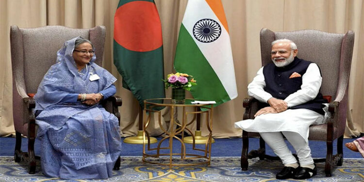 Prime Minister Narendra Modi along with the Prime Minister of Bangladesh, Sheikh Hasina
