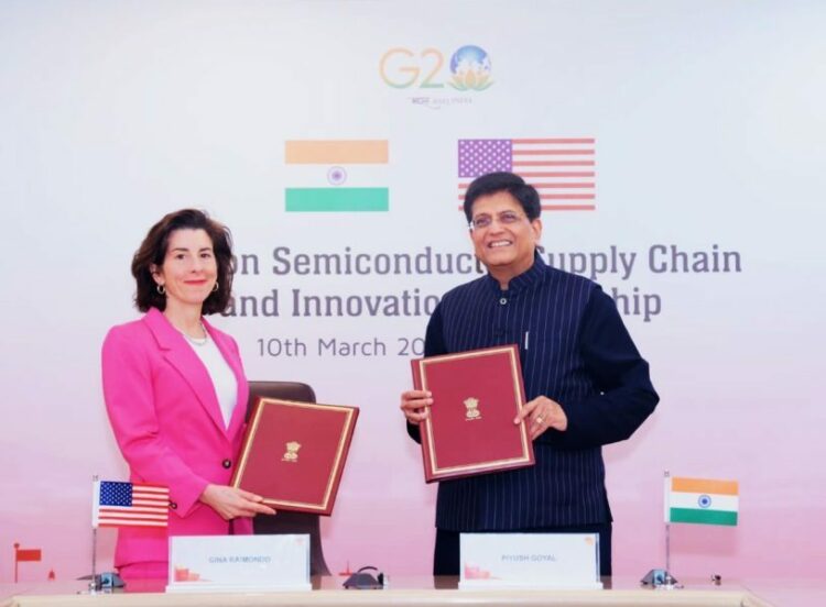 Visiting US Secretary of Commerce Gina Raimondo and Union Minister of Commerce and Industry Piyush Goyal exchange the MoU in New Delhi
