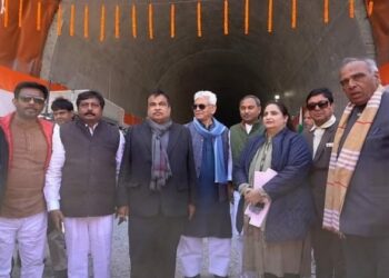 ( Union Minister for Road Transport & Highways Nitin Gadkari with J&K Lt. Governor Manoj Sinha inspects the construction work of Zojila Tunnel )