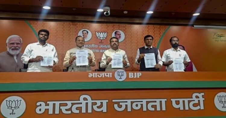 Union Ministers and senior BJP leaders Dharmendra Pradhan and Mansukh Mandaviya with party leaders during a press conference to release the party's first list of 189 candidates for the May 10 Karnataka assembly polls, on April 11