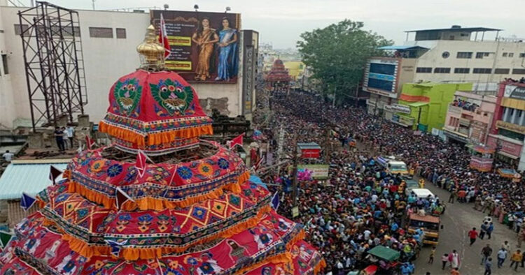 Devotees flooded the four Masi streets in Madurai to witness the chariot festival of the Meenakshi Amman Temple on the 11th day of the annual Chithirai festival