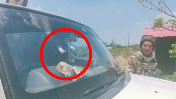 Kuki militants attacked police commando, broken glass of the police vehicle, Image: Organiser