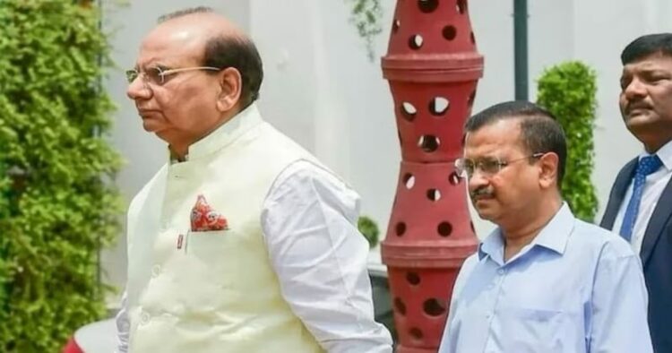 LG VK Saxena (L) and Delhi CM Arvind Kejriwal (R) (Photo Courtesy: PTI)