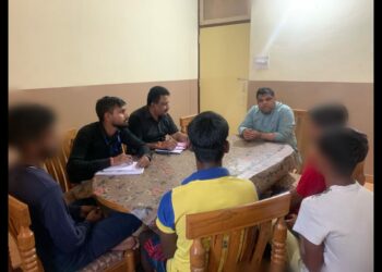 The NCPCR Chairperson Priyank Kanoongo with the children at Children home Jhinjhri, Katni; Image: Twitter (Priyank Kanoongo)