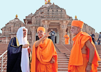 Al-Issa at Swaminarayan Akshardham Temple, New Delhi