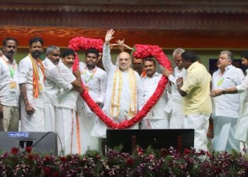 Union Home Minister Amit Shah along with TN BJP President Annamalayi at the launch of the yatra