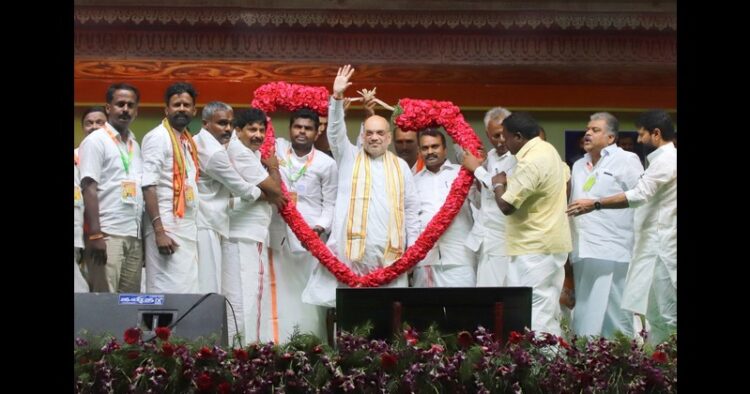 Union Home Minister Amit Shah along with TN BJP President Annamalayi at the launch of the yatra