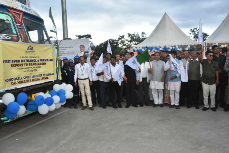 Chief Minister of Assam, Himanta Biswa Sarma flagging off first methanol consignment to Bangladesh, (Image: Twitter)