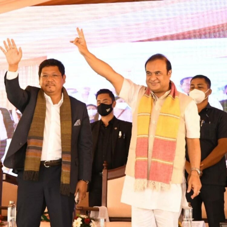 Conrad K Sangma, Chief Minister of Meghalaya  (L) and Himanta Biswa Sarma, Chief Minister of Assam (R)