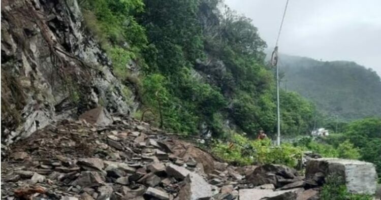 Gangotri-Yamunotri National Highway blocked in Uttarkashi