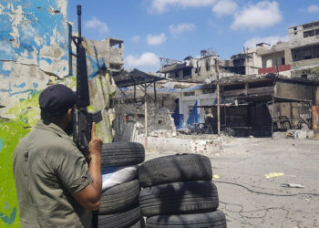 Deadly clashes erupted between Palestinian factions in the Ain El-Hilweh refugee camp near the southern city of Sidon, Lebanon