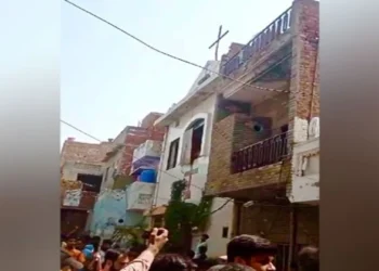 Churches attacked in Pakistan's Faisalabad