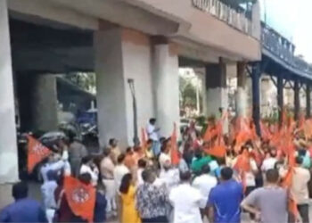 Bajrang Dal and Vishwa Hindu Parishad protest in Delhi