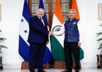 Honduras Foreign Minister Enrique Reina (Left), External Affairs Minister S Jaishankar (Right)