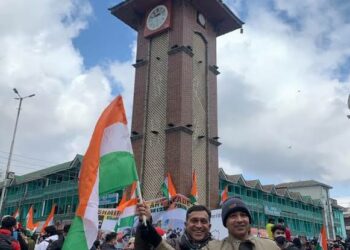 With abolition of Article 370, Jammu and Kashmir wholly became a part of Bharat, from academics to tourism, read how things changed in a year (Zee Network)