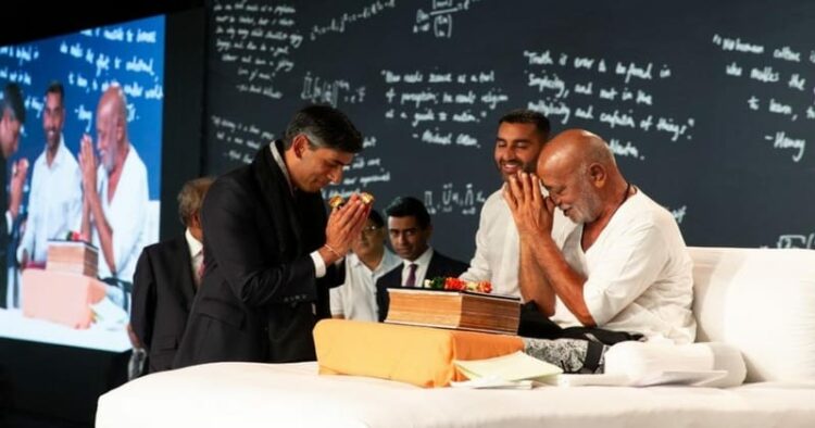 British Prime Minister Rishi Sunak met renowned Ramayan ‘kathakar’ Morari Bapu at Cambridge University