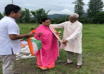 RSS Manipur Imphal Zilla honouring Kh. Indira Devi, wife of Veer Saheed Head Constable (CRPF), Kh. Upendra Singh who attained martyrdom on July 16, 2016 fighting against the Naxals