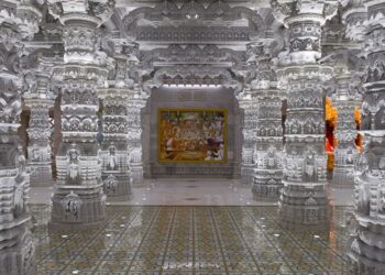 Sanctum Sanctorum (Garbhagriha) of the BAPS Swaminarayan Temple: New Jersey, USA