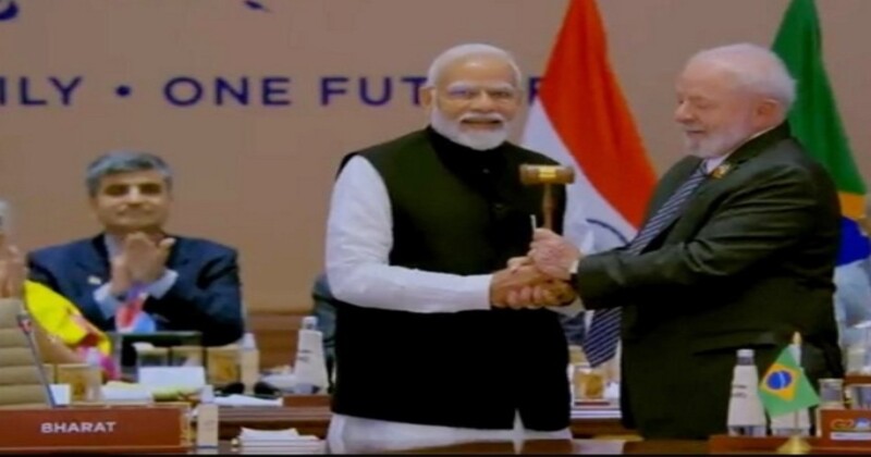 PM Modi Hands Over Gavel Of G20 Presidency To Brazil President Lula Da ...