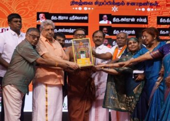 Group of eminent personalities assembled for "Sanatana Thamizhar Sangamam”-Name of the conference