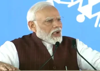 Prime Minister Narendra Modi addressing the public in Madhya Pradesh