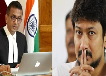 Chief Justice of India DY Chandrachud (Left), Udhayanidhi Stalin (Right)