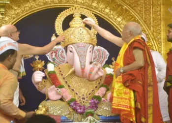 RSS Sarsanghchalak Dr Mohan Bhagwat, at installation of Shrimant Dagdusheth halwai Ganpati in Pune, Maharashtra