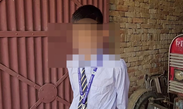 The minor victim who was slapped by the Muslim student after teacher Shaista asked her to do so (X)