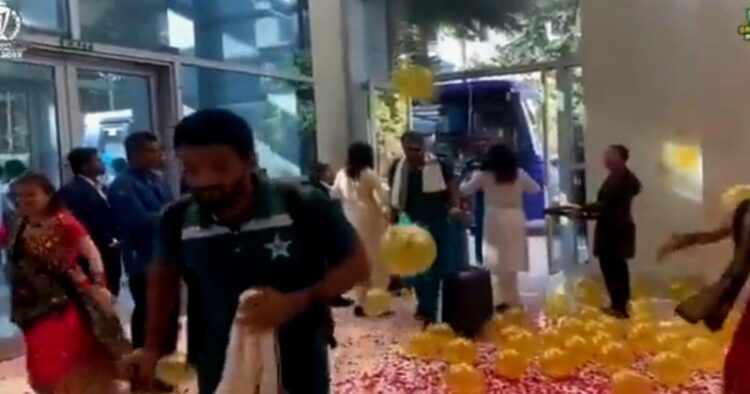 Pakistan cricket team being welcomed in Ahmedabad, source X