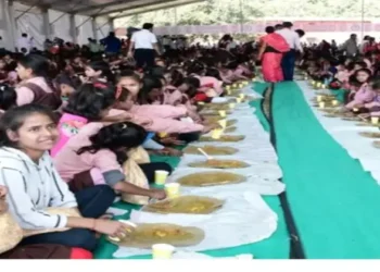 Gonda organises country's biggest Kanya Puja