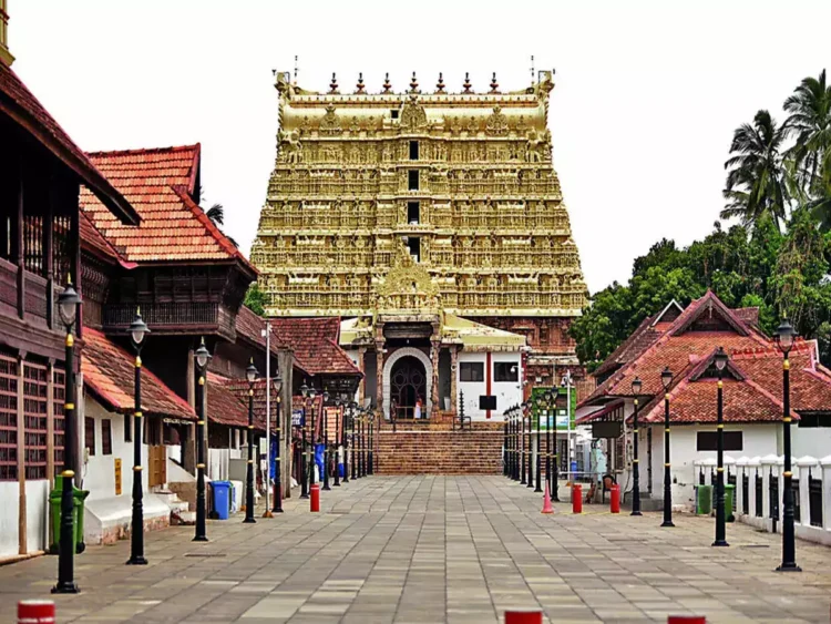 The Padmanabha Swamy temple (Navbharat Times)