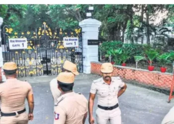 Police personnel outside the Raj Bhawan in Tamil Nadu