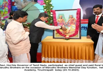 Tamil Nadu governor RN Ravi paying tributes to Marudhu Brothers