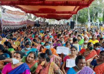 Teachers Protest in Tamil Nadu for equal pay