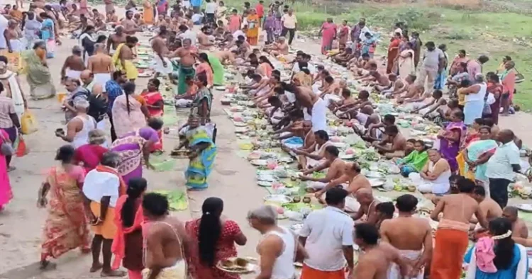Thousands of devotees in Cauvery River banks, on the auspicious day of Mahalaya Amavasya