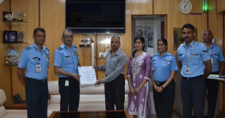 The Indian Air Force signs contract with Indian manufacturer