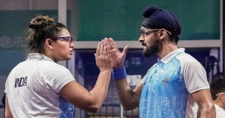 Indian pair of Dipika Pallikal and Harinder Pal Singh Sandhu won the final of the mixed doubles in Asian Games