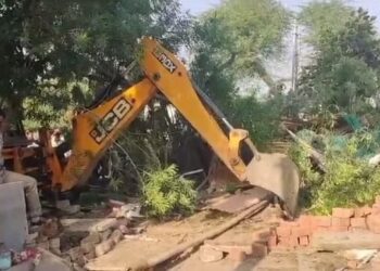 House of the culprit razed by the district administration following the Ujjain Rape Case (Amar Ujala)