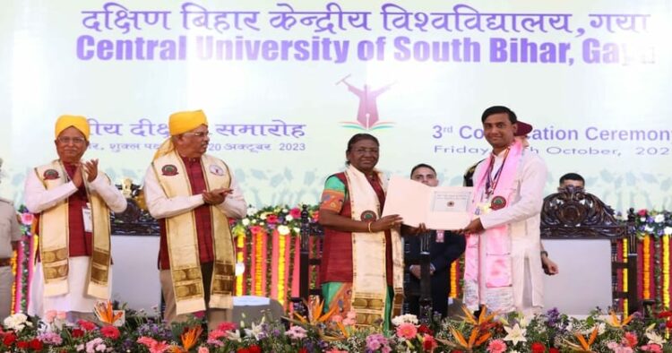 President Droupadi Murmu graced third convocation of the Central University of South Bihar