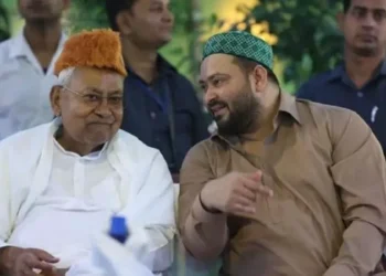 (Left) Nitish Kumar (Right) Tejaswai Yadav (Image source : X