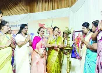 Kalarippayattu veteran Padmashree P. Meenakshi Gurukkal inaugurates the Sthree Shakthi Samgamam