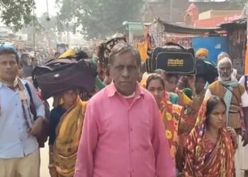 Devotees arrive for Chaudah Kosi Parikrama in Ayodhya