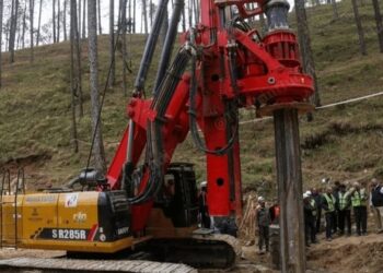 The vertical drilling machine at the silkyara tunnel to rescue trapped workers