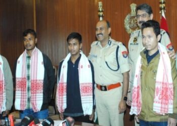 4 ULFA-I cadres surrender before Assam Police